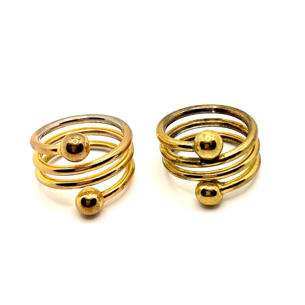 Two Vintage Gold Tone Coil Rings Size 6 ✨ B004